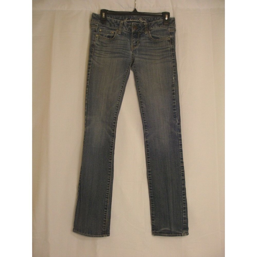 American Eagle (stretch) Straight Womans Size 2 Denim Jeans